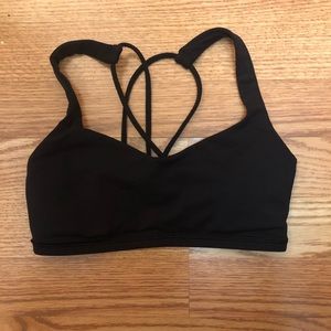 Lululemon free to be bra